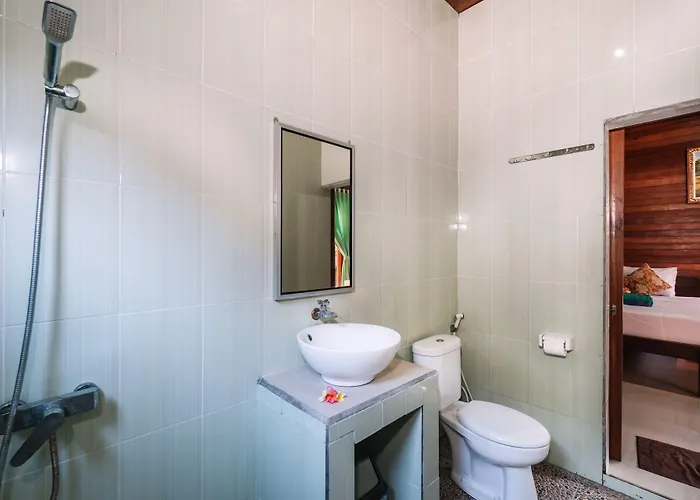 D And B Bungalow's By Dewizz Management نوسا ليمبونغان